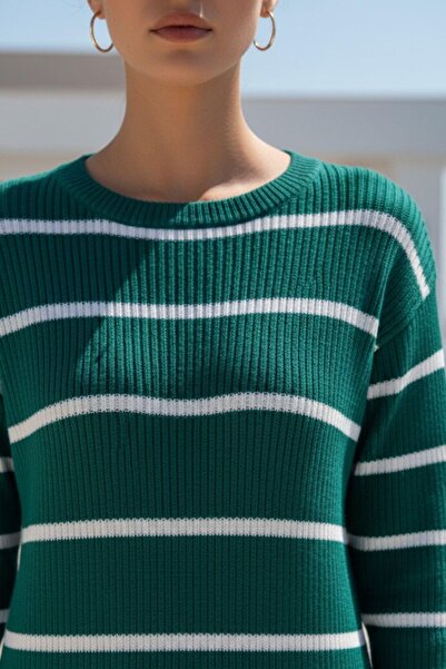 Mossta Γυναικείο μακρύ φόρεμα με ριγέ πλεκτά – Φυσικό στυλ, Άνετη εφαρμογή, Λεπτομέρεια με σκίσιμο – Πράσινο