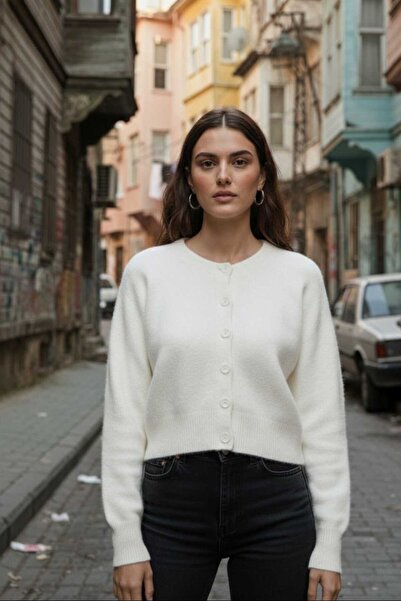 Cockatoo Women's Tilia Crop Cream Soft Textured Cardigan