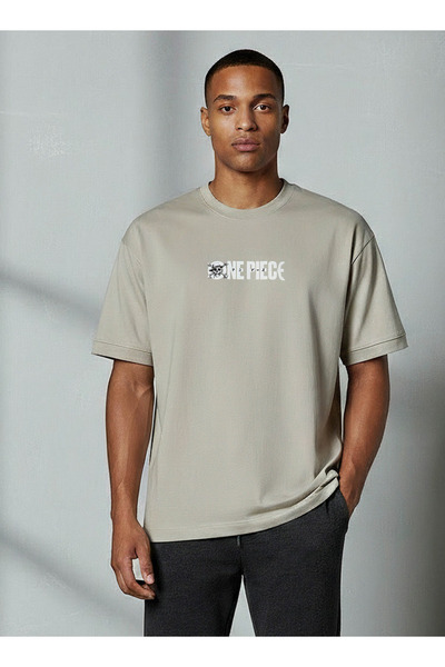 SP Characters Men Regular Fit Round Neck Short Sleeves One Piece Print T-shirt