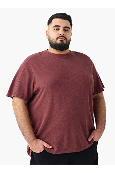 FAV تي شيرت برقبة دائرية ومزخرف بمقاسات كبيرة