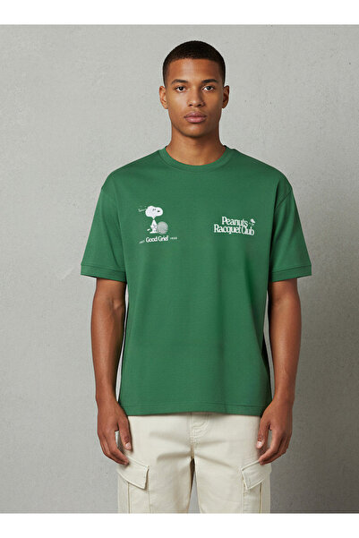 SP Characters Men Regular Fit Crew Neck Short Sleeves Peanuts Print T-shirt