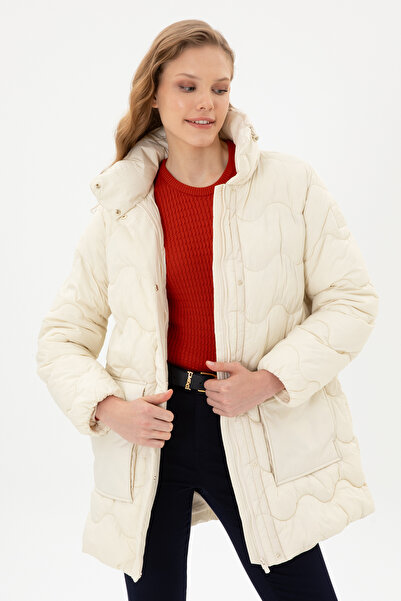 U.S. Polo Assn. Women's Cream Coat 50312018-Vr256