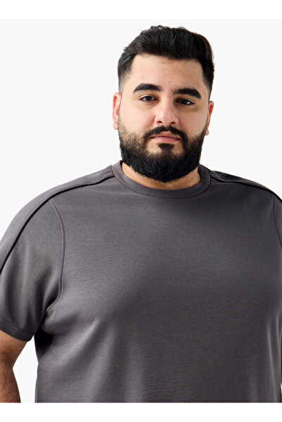 FAV Plus Size Regular Fit Crew Neck T-shirt