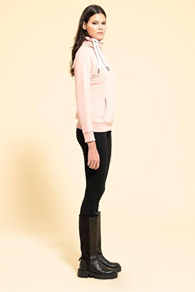 FOR YOU MODA Pinkfarbenes Sweatshirt mit Kängurutasche und detailliertem Ausschnitt