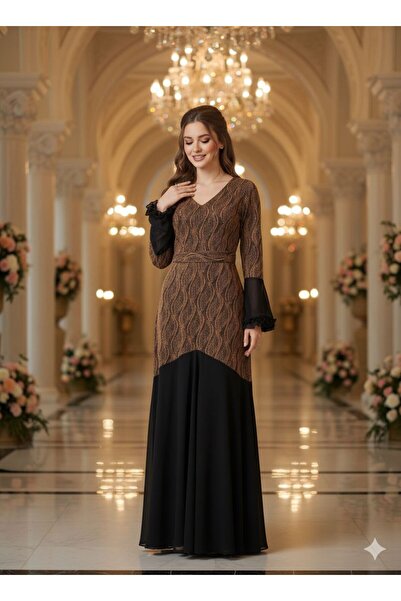 NARCISSUS FASHION Evening dress decorated with a wavy pattern