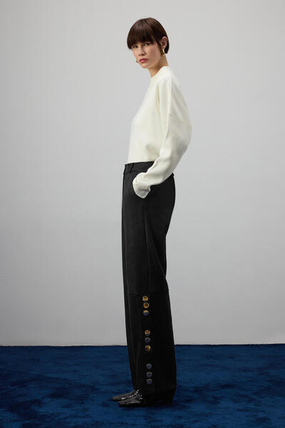 Touché Privé Gold Buttoned Suede Pants