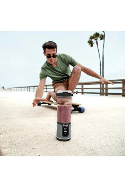 NINJA Blender portabil Blast BC151EUBK, 7.4W, 530ml, 6 lame din oțel, Ice Crush, 10 cicluri, USB-C, negru