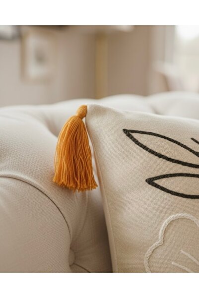 ON-ARS TEKSTİL Decorative Floral Pattern Throw Pillow Cover Orange – Tasseled, Modern Stylish Design, 43X43 cm