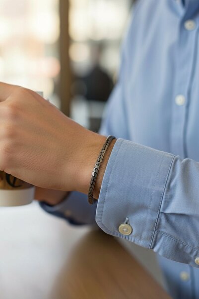 Northwatch Men's Steel Wristwatch & Steel Bracelet Set – Stylish Modern Ensemble