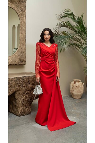 Serica Moda Red Handle Embroidered D Draped Tailed Evening Dress