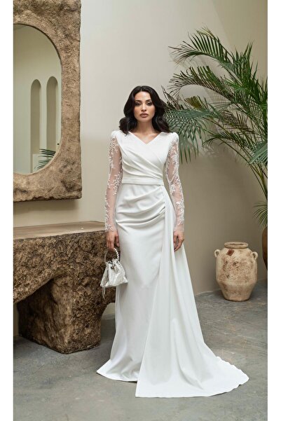 Serica Moda Βραδινό φόρεμα με λευκή λαβή και κέντημα D ντραπέ με ουρά