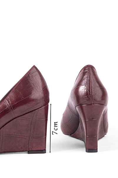 MARY Modern Design Crocodile Patterned Burgundy Wedge Heel Office & Casual Women's Shoes