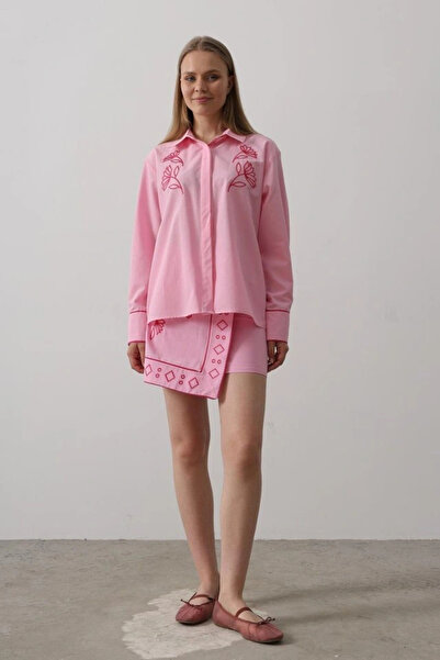 GENCULUS Embroidery Detailed Skirt Suit Pink