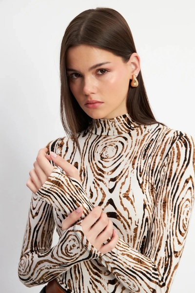 Yefrastore Women's Mustard Brown Thin Oval Patterned Finger Detailed Bodysuit