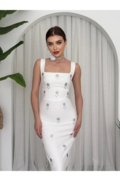 GENCULUS فستان نيرس مزين بالأحجار