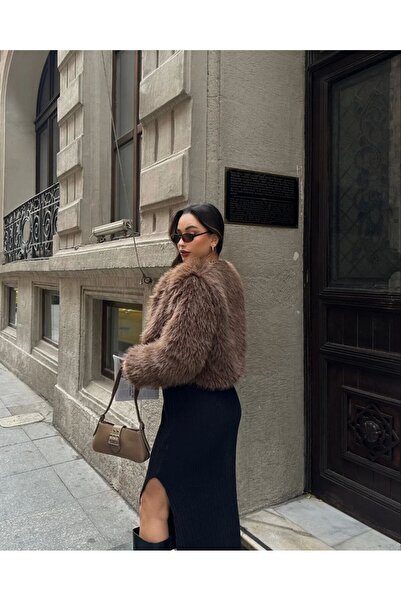 Queensland Non-Shedding Fashion Women's Fur Crop Coat – Short and Stylish Standing Jacket