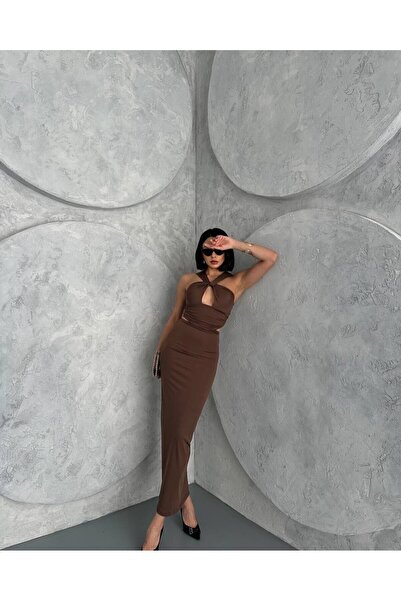 euro click Rochie cu decolteu adânc și detaliu la piept, cu fermoar la spate