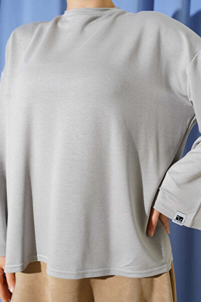 Smy moda Basic Blouse with Wrist Embroidery and Crew Neck