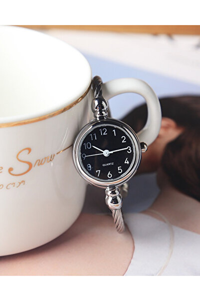 NovaTick Minimal Model Suitable for Thin Wrists Black Women's Wristwatch