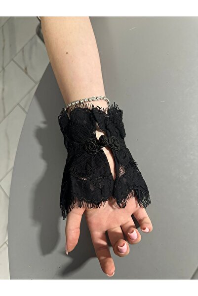 nata LACE CUFFS 2