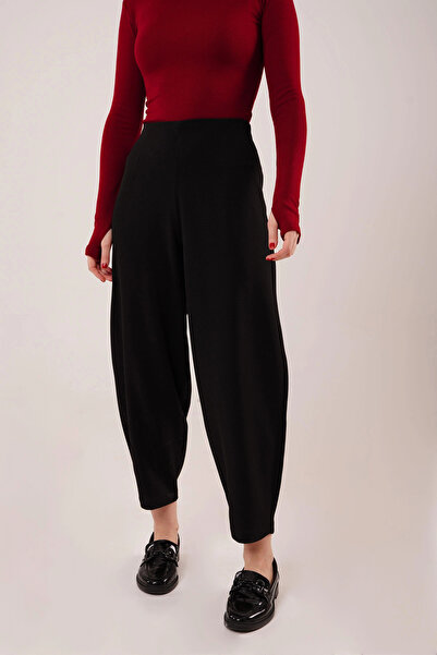 GENCULUS Carrot Cut Black Trousers