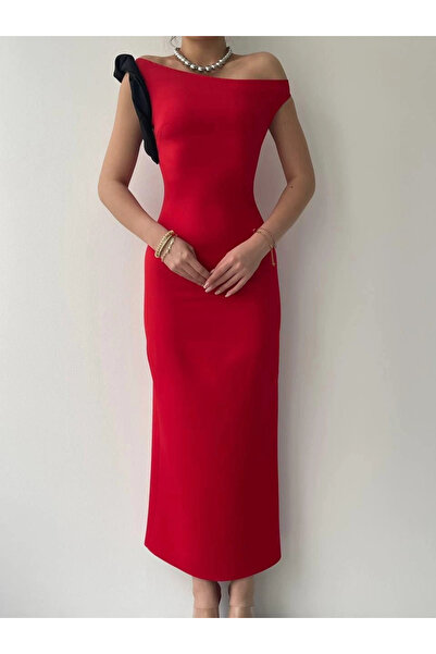 GENCULUS Jovani Shoulder Detailed Dress