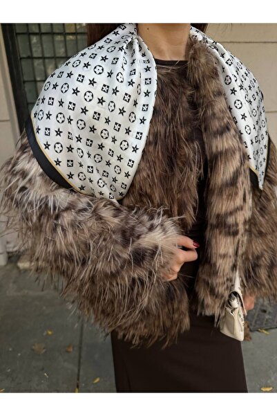 A&O Style Дамско палто с голям размер, с мотиви и изключително мека текстура