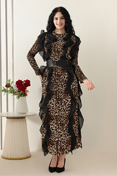 berlanty Tamri dress adorned with a sheet and an elegant belt