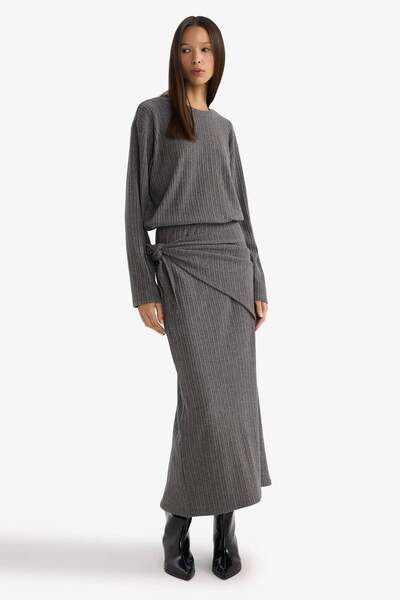 DeFacto A-Line Regular Waist Corded Fabric Ribbed Knit Midi Skirt G7151Ax25Wn