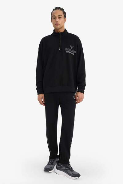 DeFacto Defactofit Nba Chicago Bulls Oversized Wide Fit Mock Neck Zipper Sweatshirt F9813Ax25Au