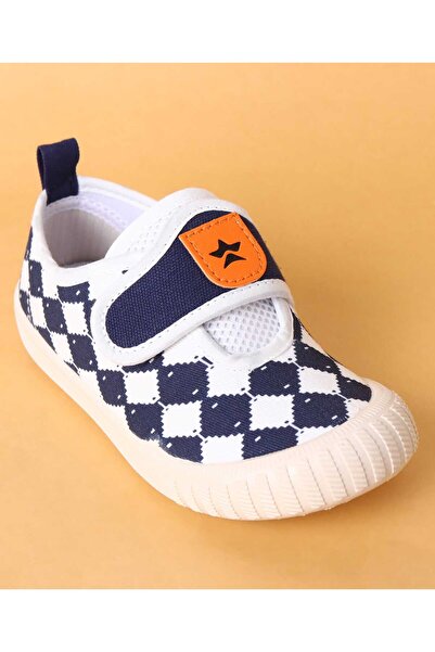 Cute Walk by Babyhug Casual Shoes with Velcro Closure & Checks Design - Navy Blue & White