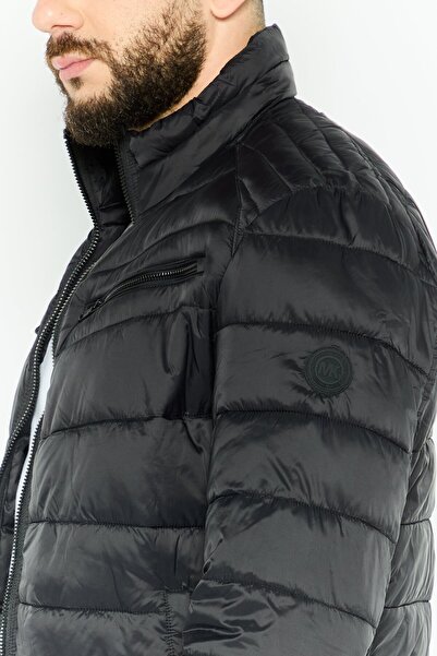 Michael Kors Men Textured Quilted Jacket, Black