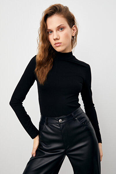 Bipantolon Women's Light Gray Black Cream White 4-Piece Half Turtleneck Basic Bodysuit