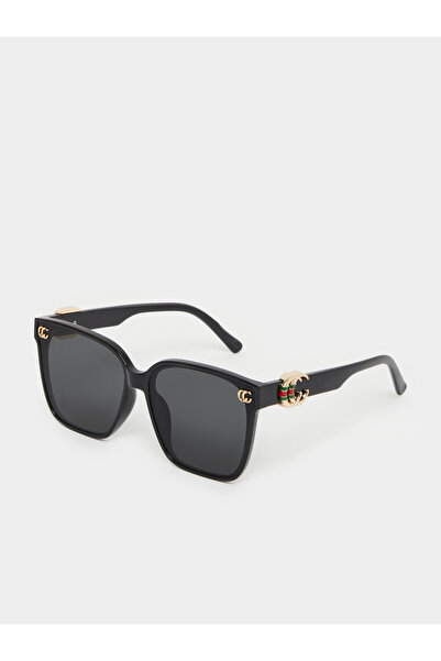 Styli Black Square CC Detail Sunglasses