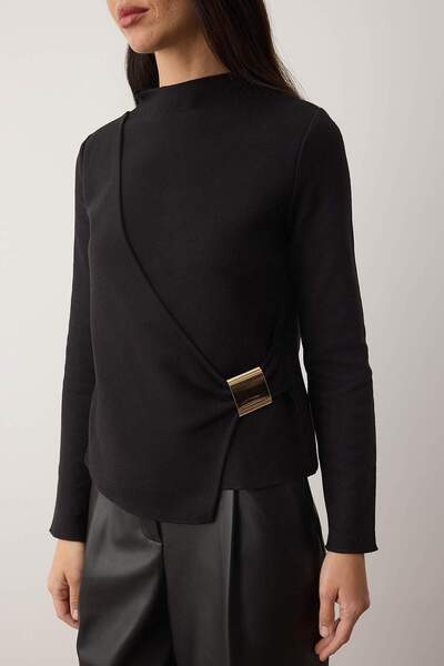 Trendyol Collection Black Thessaloniki Accessory Detailed Wrap Long Sleeve Knitted Blouse Twoaw26Bz00115