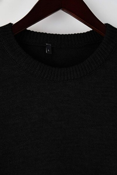 Trendyol Collection Black Relaxed Crew Neck Sweater Tmnaw26Kz00012