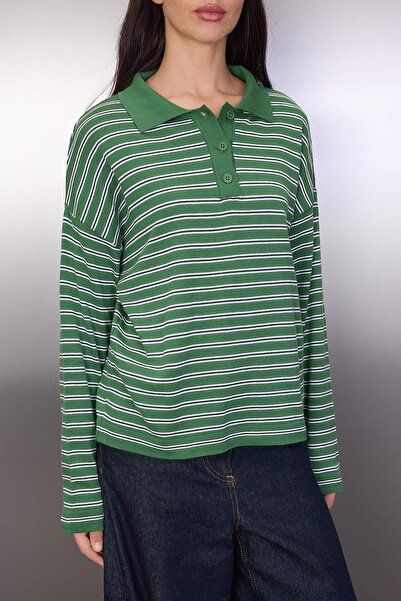 Trendyol Collection Wardrobe Essentials Green Premium Yarn/Custom Yarn Wide Fit Striped Knitwear Sweater Twoaw26Kz00195