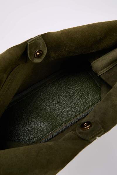 TRENDYOL SHOES Khakifarbene Midi-Umhängetasche aus echtem Leder mit Reißverschluss, erweiterbar, TAKAW26OC00048