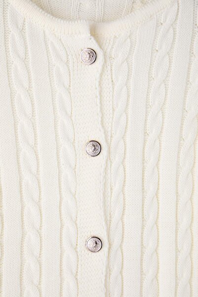 Trendyol Collection Navy Blue-Ecru 2-Piece Fitted/Bodycon Double Pack Knitwear Cardigan Twoaw26Hi00218