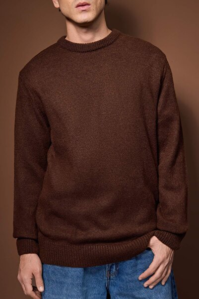 Trendyol Collection Brown Relaxed Crew Neck Sweater Tmnaw26Kz00012