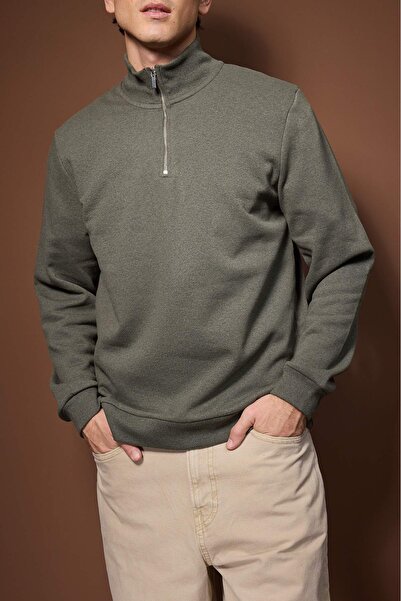 Trendyol Collection Khaki Regular/Normal Cut Stand Collar Thick Fleece Lined Sweatshirt Tmnaw26Sw00021