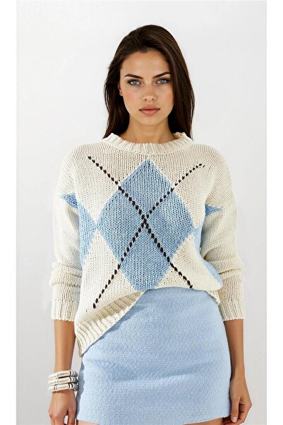 WeShaya سترة أكريليك بياقة دائرية منقوشة بنمط البقلاوة باللون الأزرق الفاتح