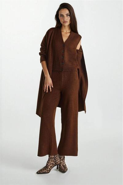 WeShaya Set de trei piese Bitter Brown: pantaloni cu talie înaltă, vestă, car...