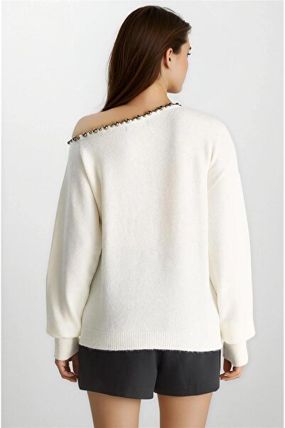 WeShaya Pulover alb cu pietre aplicate cu un singur umăr