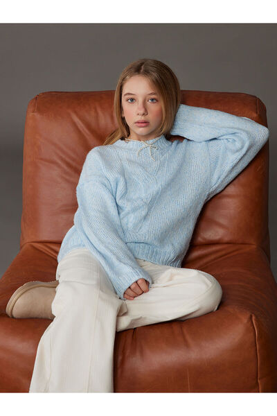 LC Waikiki Vizyon Yeni Sezon Bisiklet Yaka Kız Çocuk Triko Kazak