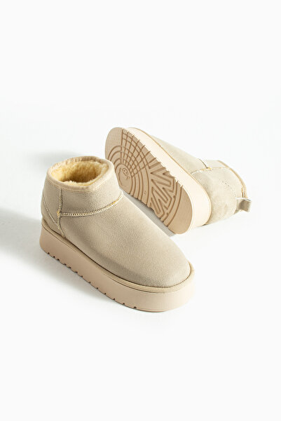 Pretty Girl KADIN Mini Bej Süet Içi Kürklü Kalın Taban Kadın Bot (TABAN 4 cm)