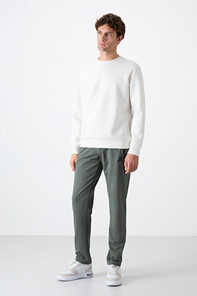 TOMMY LIFE Ανδρικό αθλητικό παντελόνι - Χακί χρώμα, φερμουάρ, τρεις τσέπες, στενή εφαρμογή, κλασικό πόδι - 84671