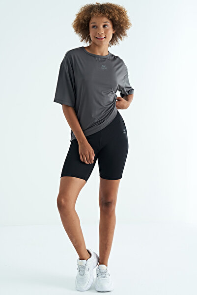 TOMMY LIFE Dark Gray O-Neck Print Detailed Oversize Short Sleeve Women's T-Shirt - 97263