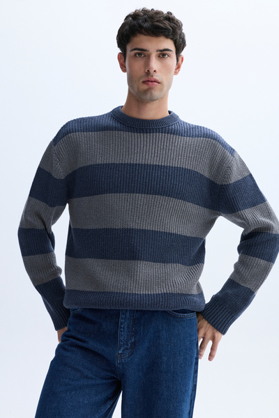 Mudo Loose Fit Striped Sweater
