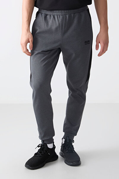 AIR JONES Dark Gray Surface Textured Standard Fit Embroidered Men's Tracksuit Bottom - 82126
